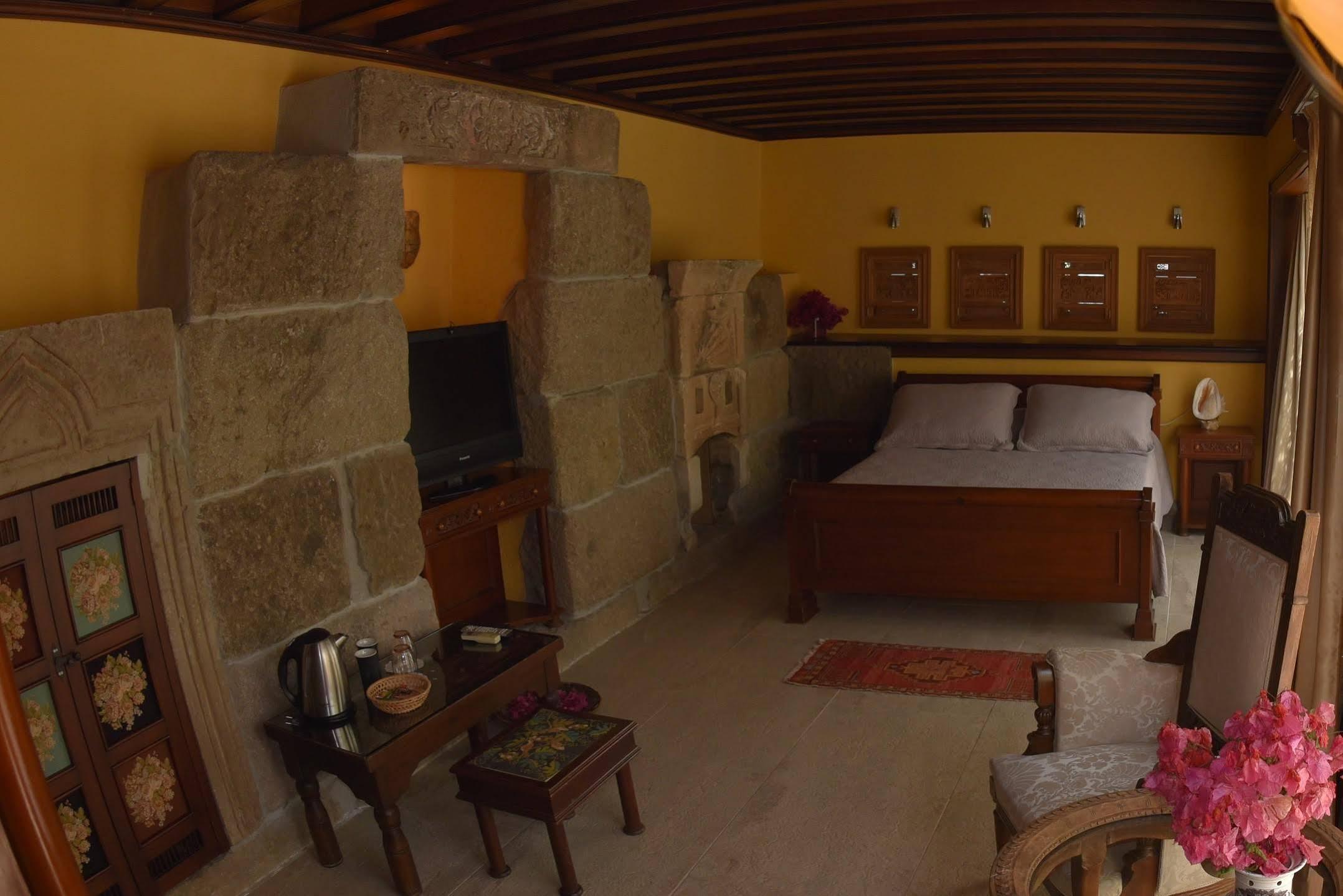 Villa Oliva Butik Hotel Konacik Kültér fotó